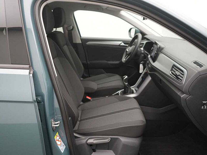 Volkswagen T-Roc Life LED SHZ VIRT CARPLAY NAVI PDC