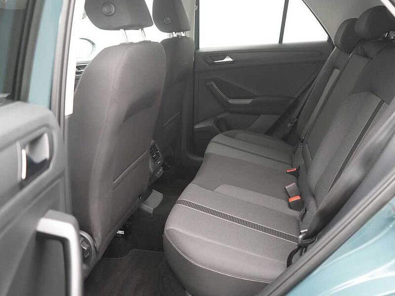 Volkswagen T-Roc Life LED SHZ VIRT CARPLAY NAVI PDC