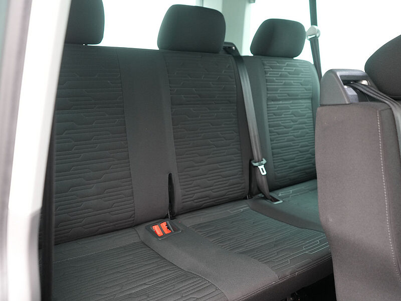 Volkswagen T6.1 Caravelle lang DSG 2X SCHIEBETÜR NAVI PDC