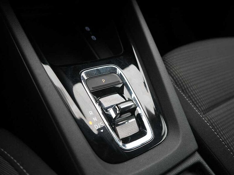 SKODA OCTAVIA Combi TSI DSG LENKRADHZ LED SHZ VIRT PDC