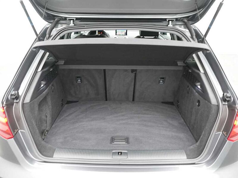 Audi S3 Sportback STRON NAVI LEDER MATRIX KAM SHZ PDC