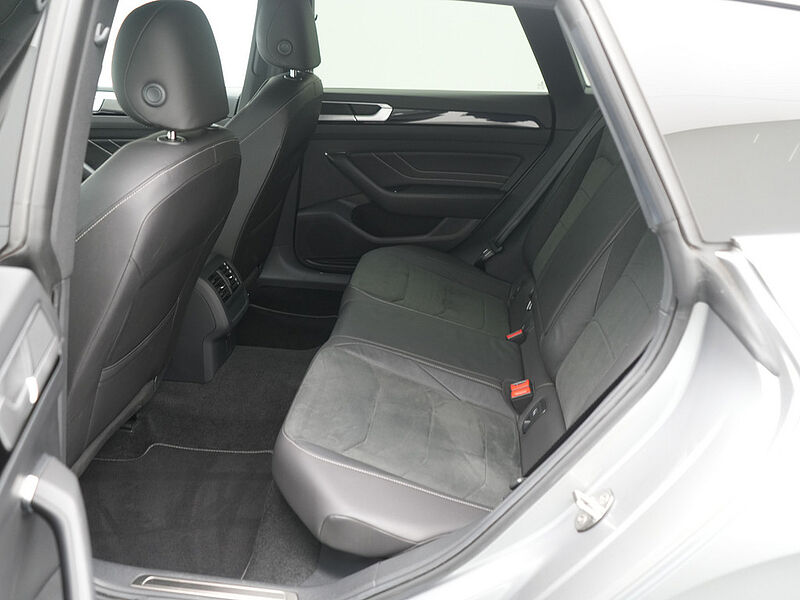 Volkswagen Arteon SB TSI R-Line DSG ACC KAM SHZ LED