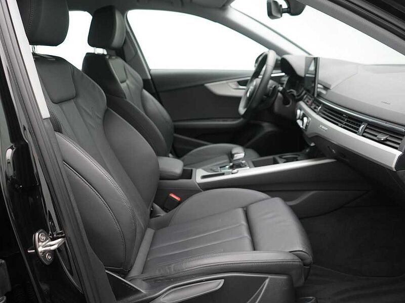Audi A4 Avant Quattro S line NAVI AHK LEDER KAM SHZ