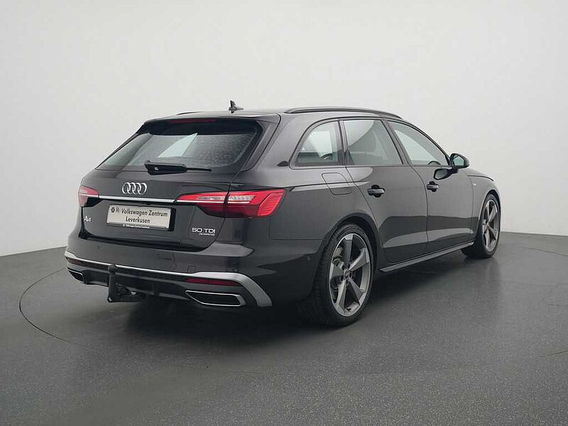 Audi A4 Avant Quattro S line NAVI AHK LEDER KAM SHZ