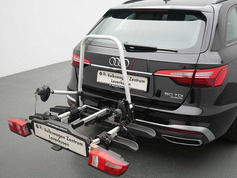 Audi A4 Avant Quattro S line NAVI AHK LEDER KAM SHZ