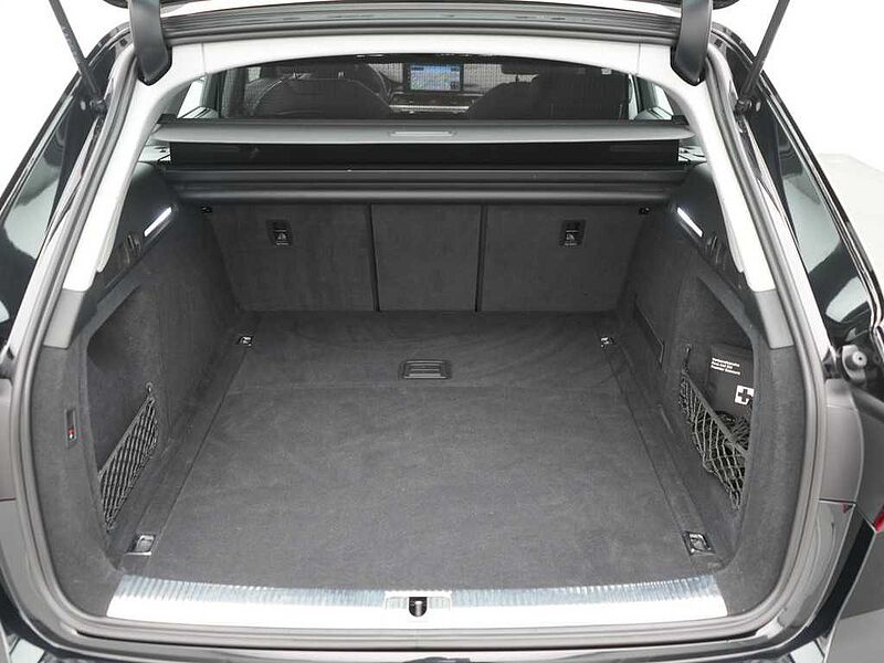 Audi A4 Avant Quattro S line NAVI AHK LEDER KAM SHZ