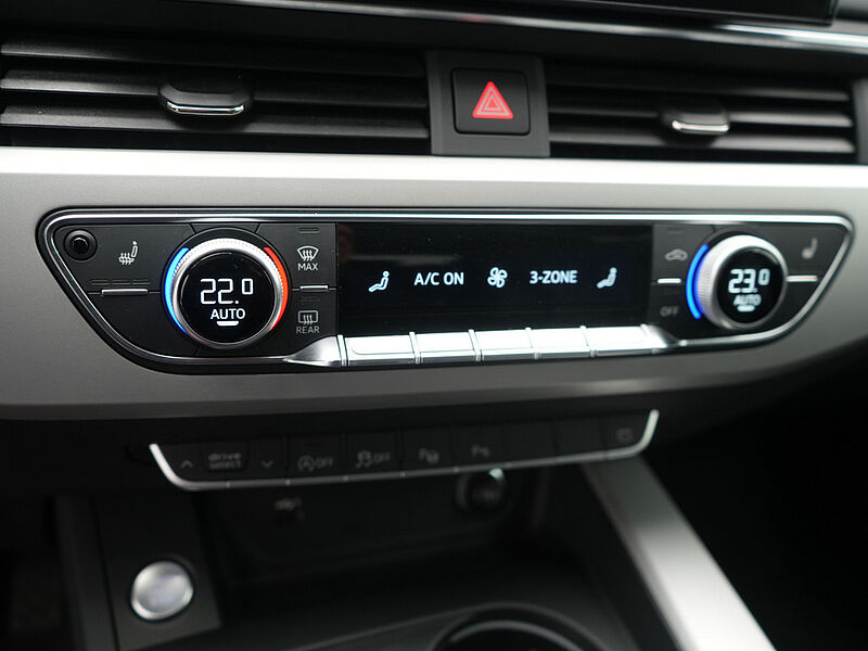 Audi A4 Avant Quattro S line NAVI AHK LEDER KAM SHZ