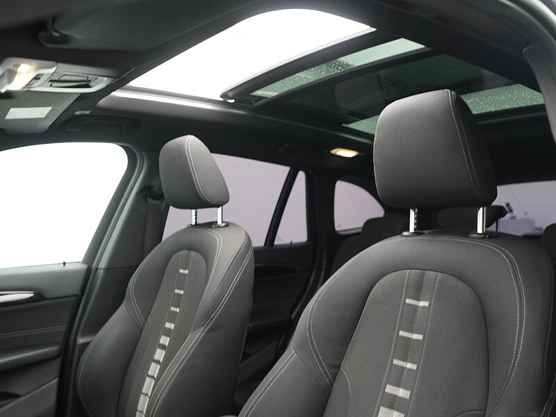 BMW X1 xDrive 18d Sport Line STEPTRON LED KEYLESS