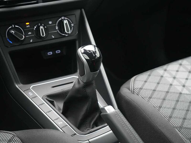 Volkswagen Polo R-Line ACC MATRIX LED VIRT APP