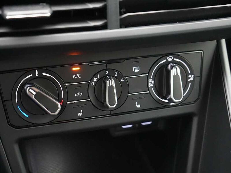 Volkswagen Polo R-Line ACC MATRIX LED VIRT APP