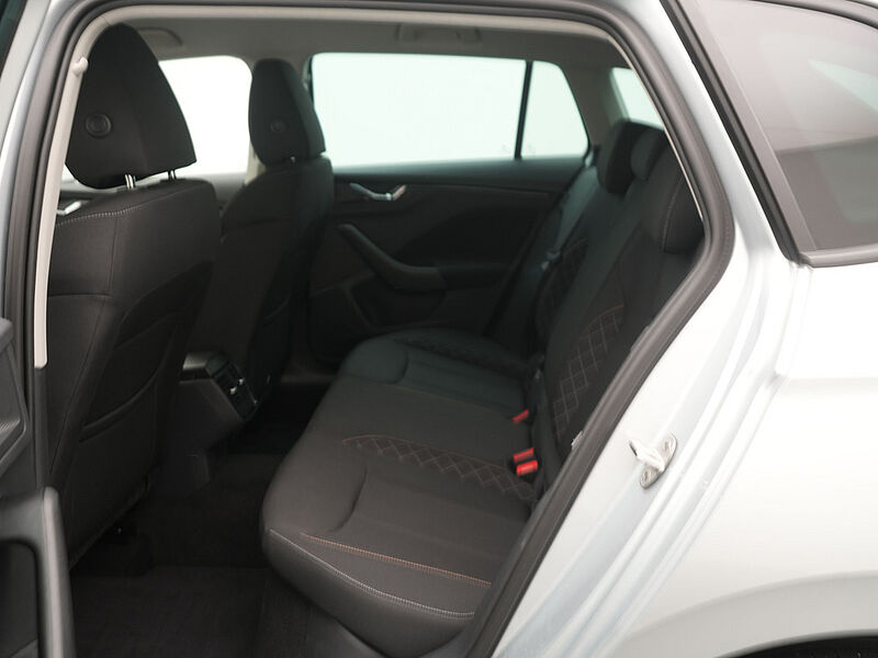 SKODA SCALA Tour DSG APP CONNCT ACC PDC LED SHZ