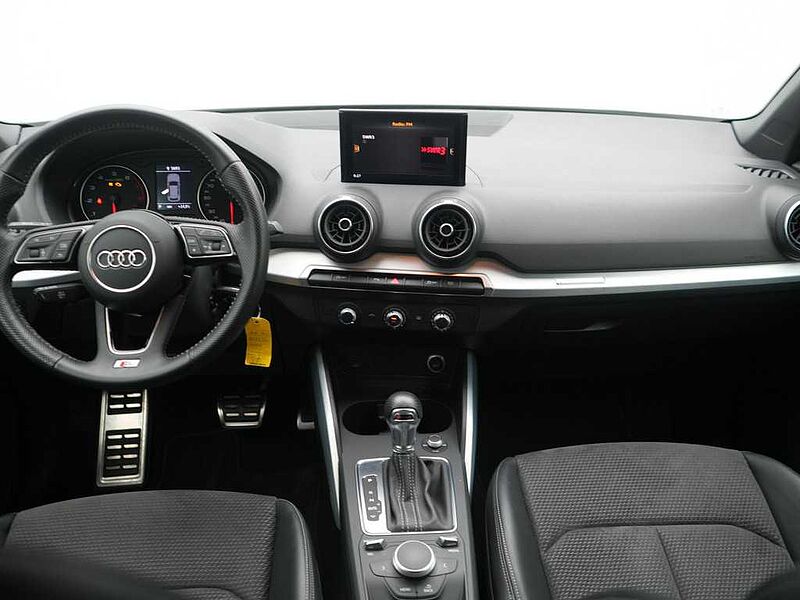 Audi Q2 Sport S-Line S-TRON LEDER VIRT PDC KLIMA