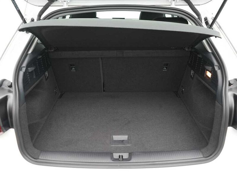 Audi Q2 LED SHZ KLIMA