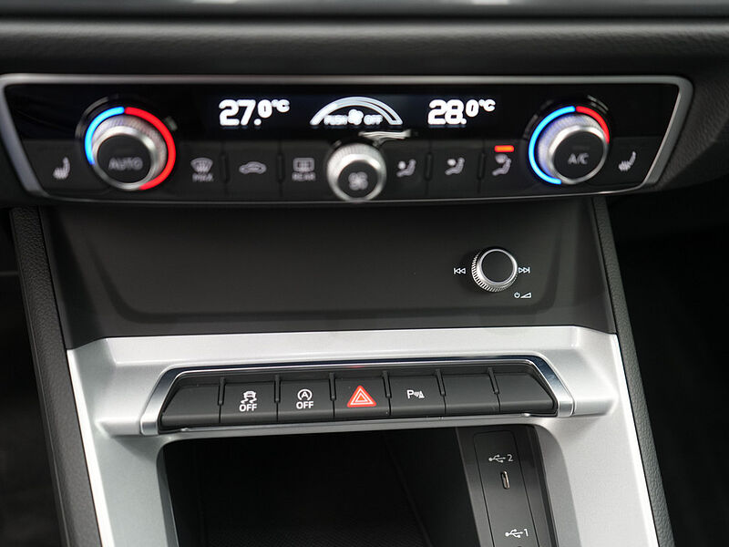 Audi Q3 advanced S-TRON STANDHZ ACC NAVI KAM CARPLAY