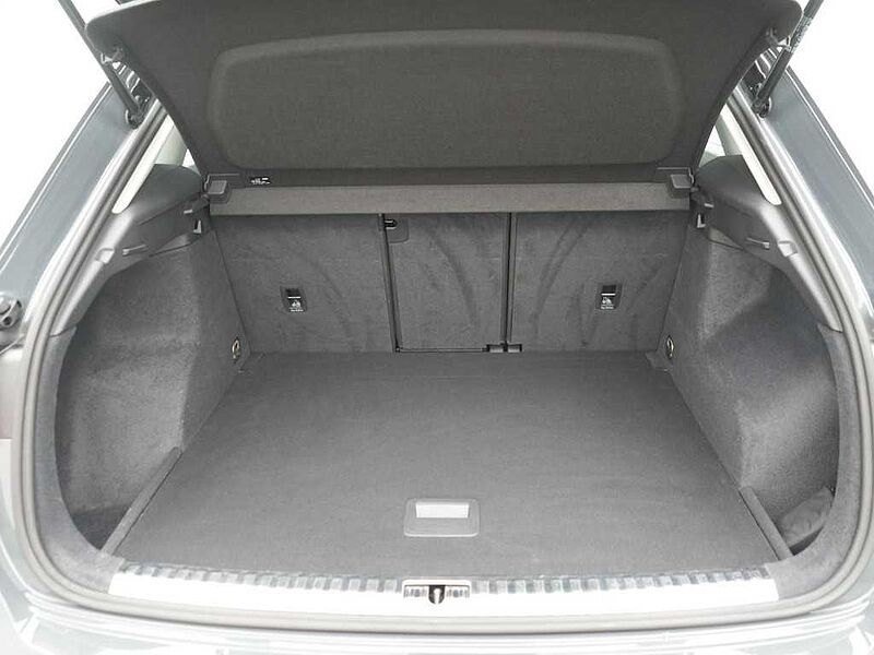 Audi Q3 advanced S-TRON VIRT PDC KAM SHZ NAVI ACC