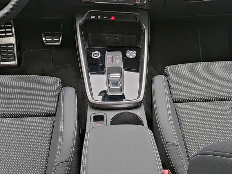 Audi A3 Sportback STRON ACC SHZ PDC NAVI VIRT APP