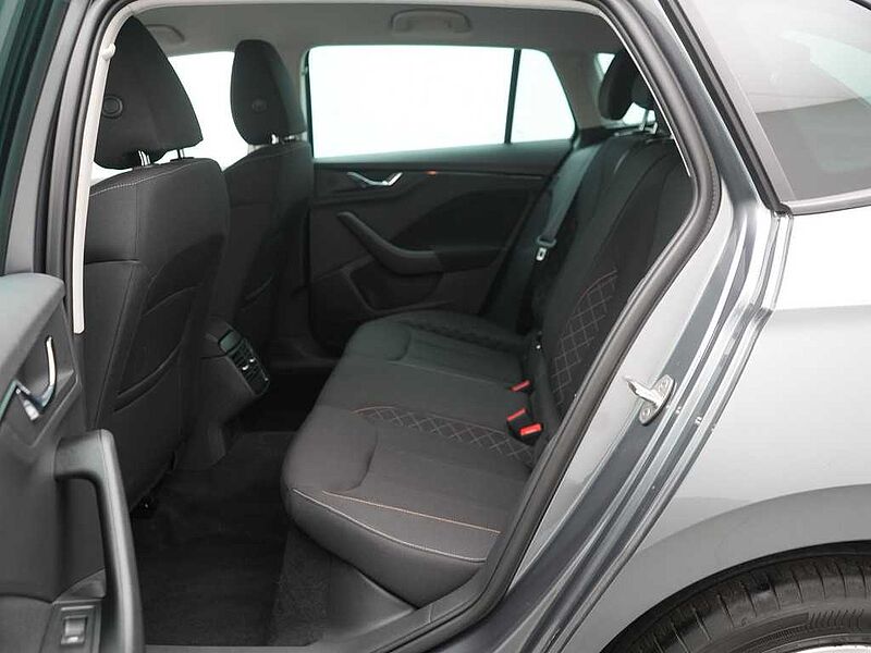 SKODA SCALA TSI DSG SHZ PDC KLIMA