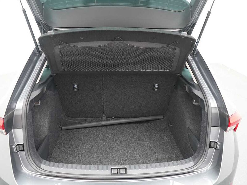 SKODA SCALA TSI DSG SHZ PDC KLIMA