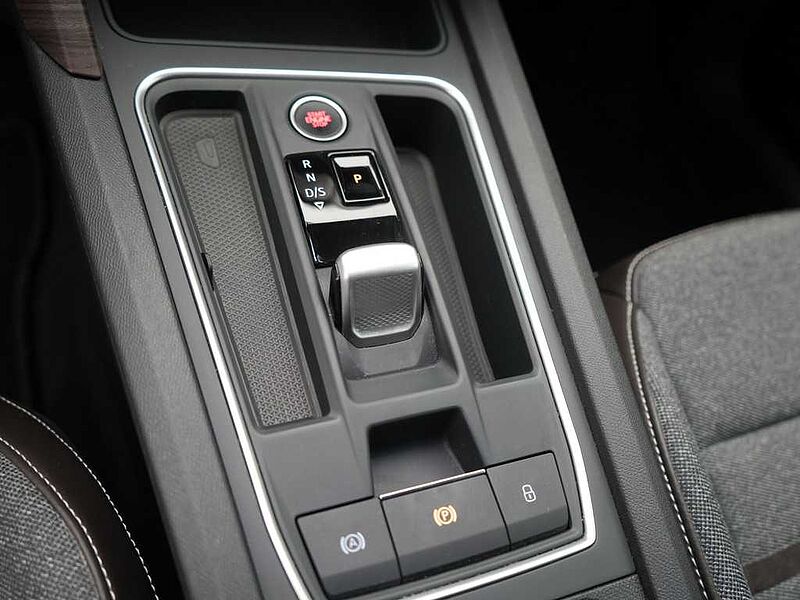 SEAT Leon ST Xcellence DSG LED PDC KLIMA VIRT CARPLAY