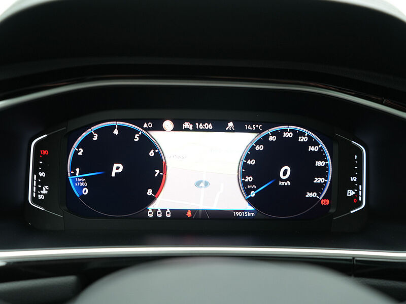 Volkswagen T-Roc R-Line 4Motion DSG AHK MATRIX PANO NAVI