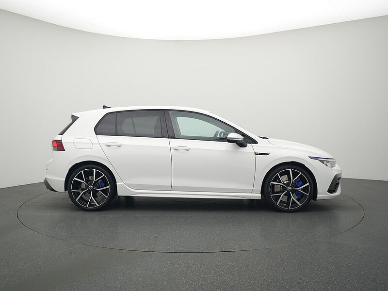 Volkswagen Golf VIII R DSG KEYLESS KAM LED SHZ PDC