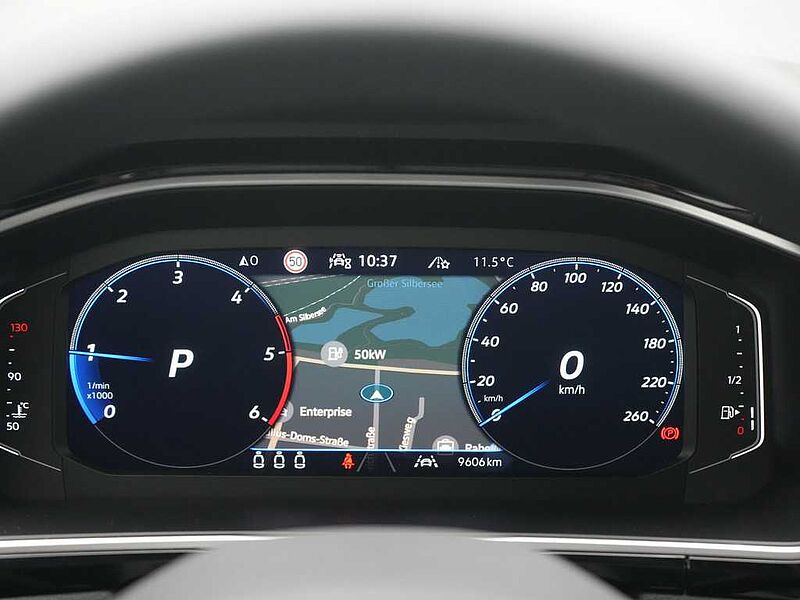 Volkswagen T-Roc R-Line DSG STANDHZ AHK ACC DCC NAVI MATRIX