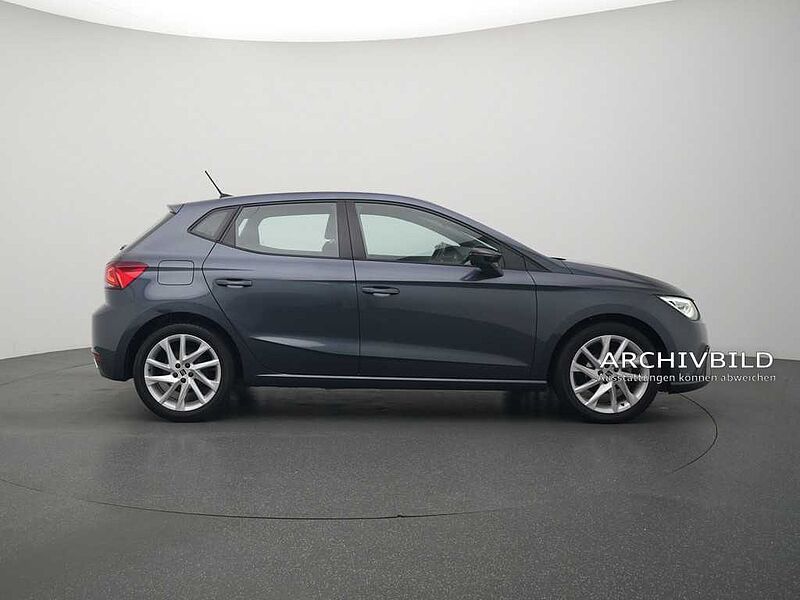 SEAT Ibiza FR DSG NAVI ACC KAM SHZ LED APP CONNECT