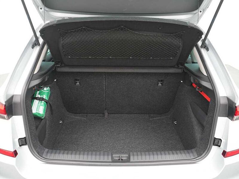 SKODA KAMIQ Tour AHK KAM SHZ APP CONNECT LED