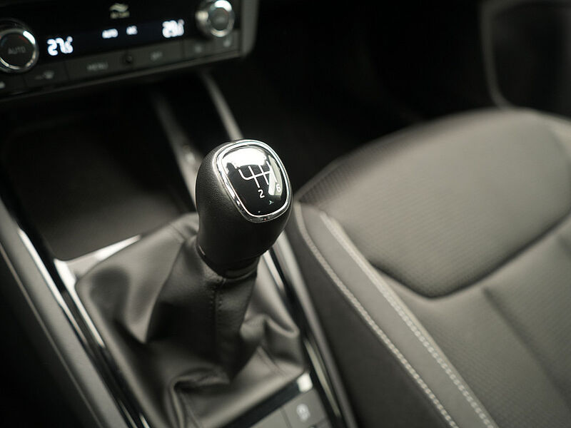 SKODA KAMIQ Tour LED APP CONNECT AHK KAM SHZ