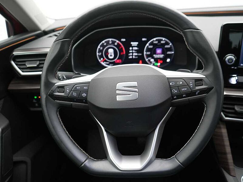 SEAT Leon ST Xcellence DSG CARPLAY VIRT AHK LED PDC