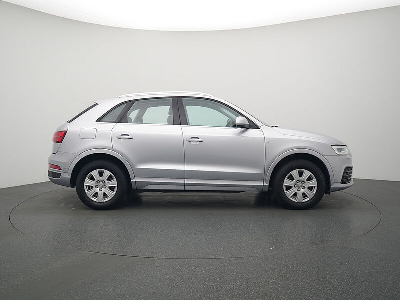 Audi Q3 quattro STRON NAVI KAM SHZ PDC
