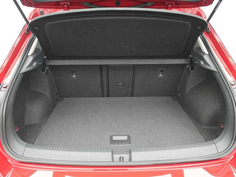 Volkswagen T-Roc Life NAVI SHZ VIRT AHK LED PDC