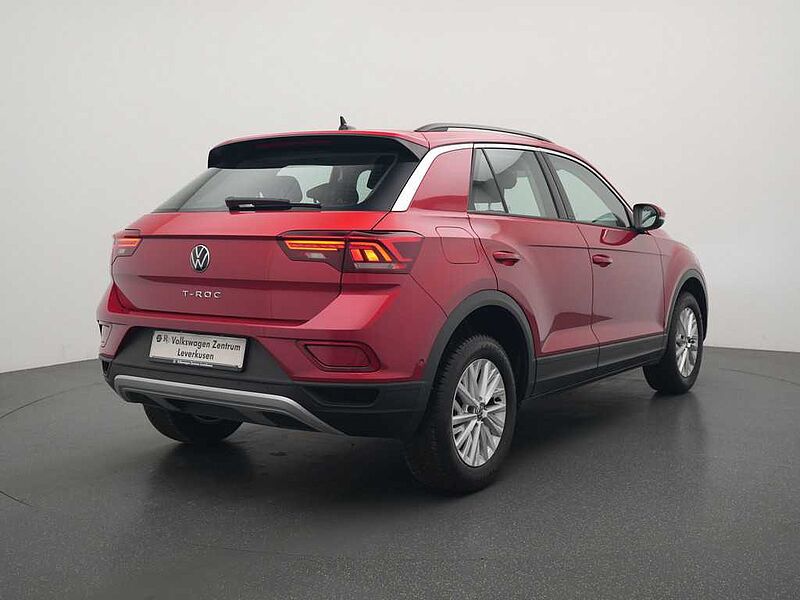 Volkswagen T-Roc Life NAVI SHZ VIRT AHK LED PDC