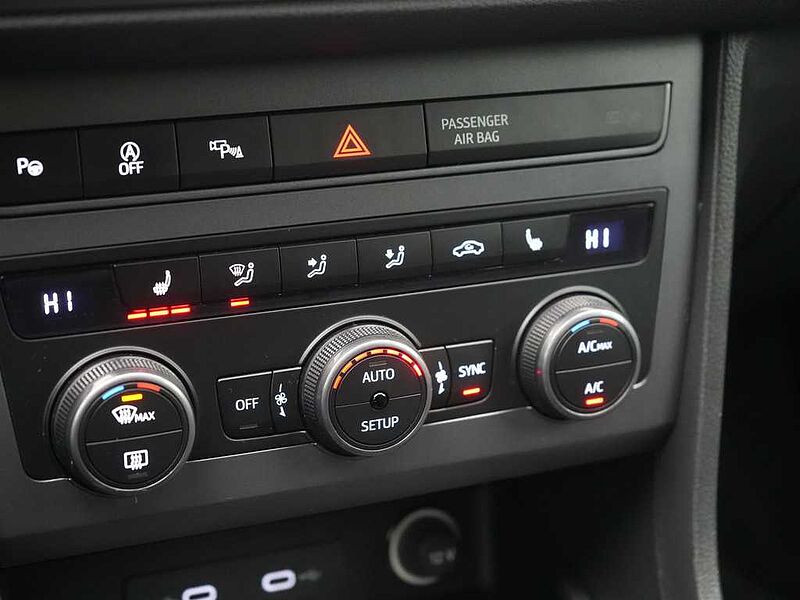 CUPRA Ateca 4Drive DSG NAVI AHK ACC KAM SHZ