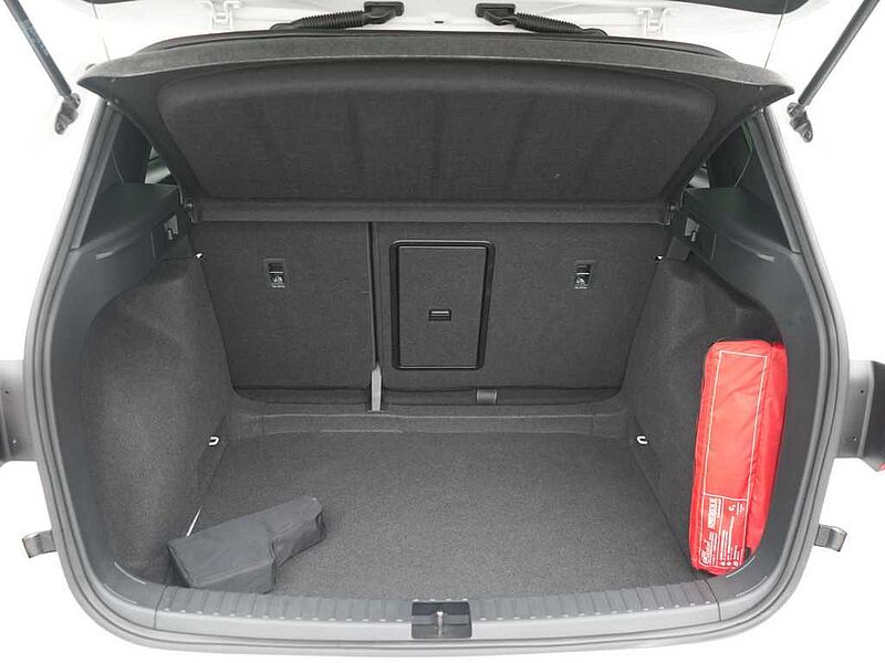 CUPRA Ateca 4Drive DSG NAVI AHK ACC KAM SHZ