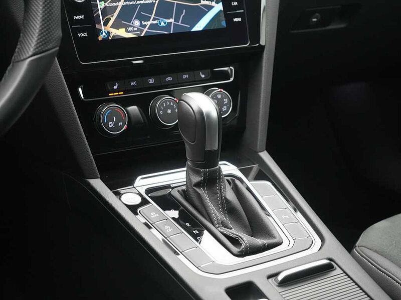 Volkswagen Arteon SB R-Line DSG NAVI AHK VIRT APP KEYLESS