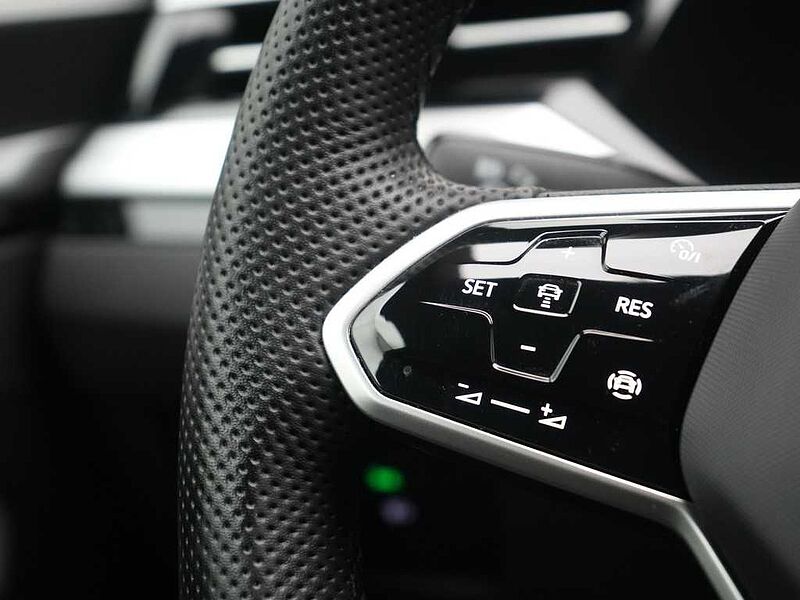 Volkswagen Arteon SB R-Line DSG NAVI AHK VIRT APP KEYLESS