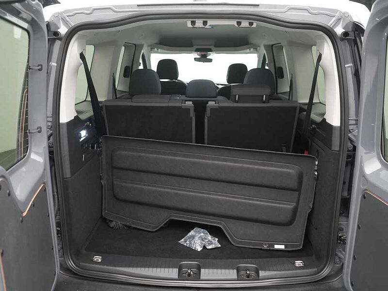 Volkswagen Caddy Maxi Lang 7-SITZER NAVI AHK KAM LED PDC