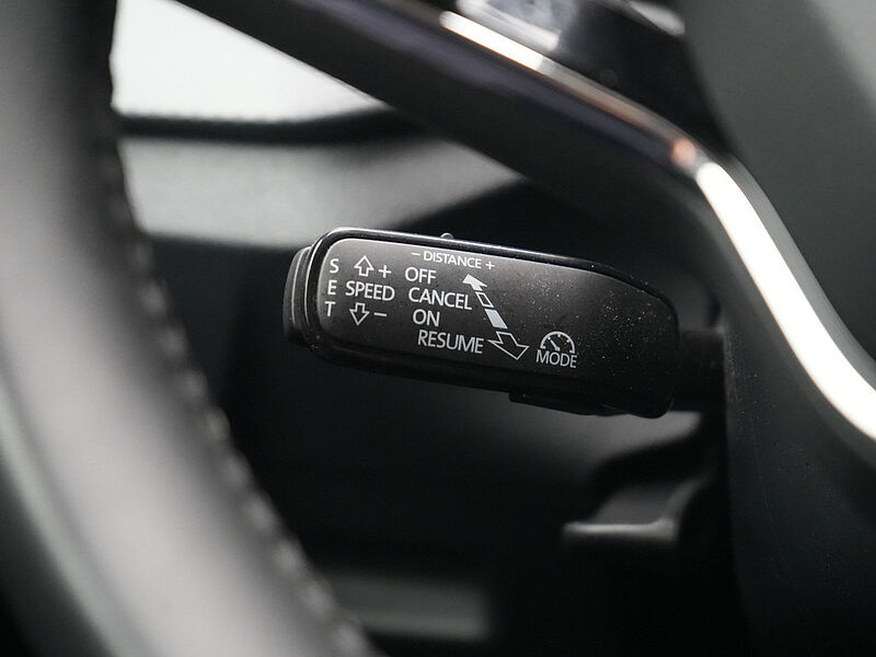 SKODA SCALA SHZ ACC LED PDC