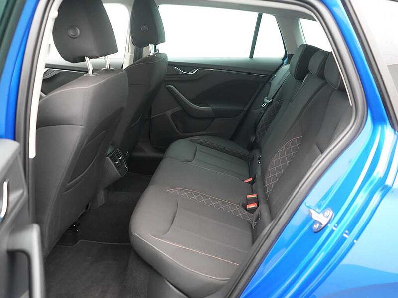 SKODA SCALA ACC LED SHZ PDC