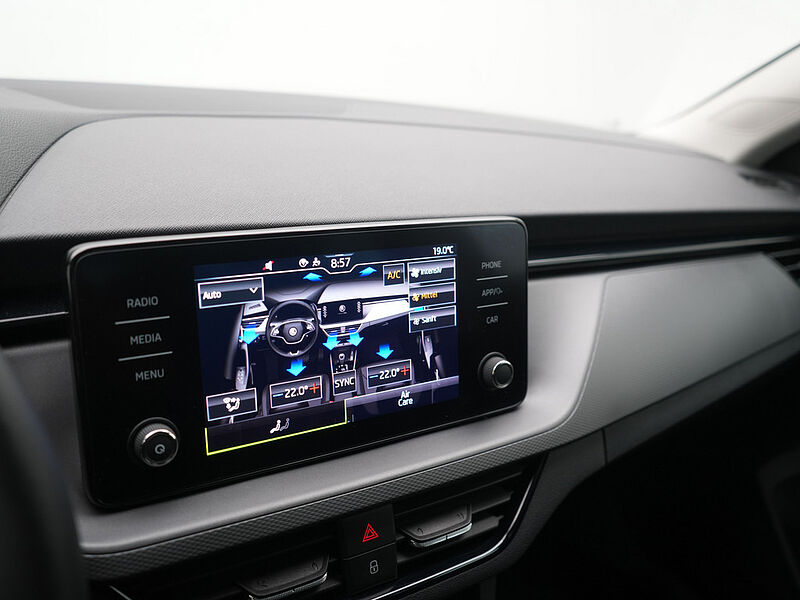 SKODA SCALA Ambition DSG ACC VIRT CARPLAY ACC LED SHZ