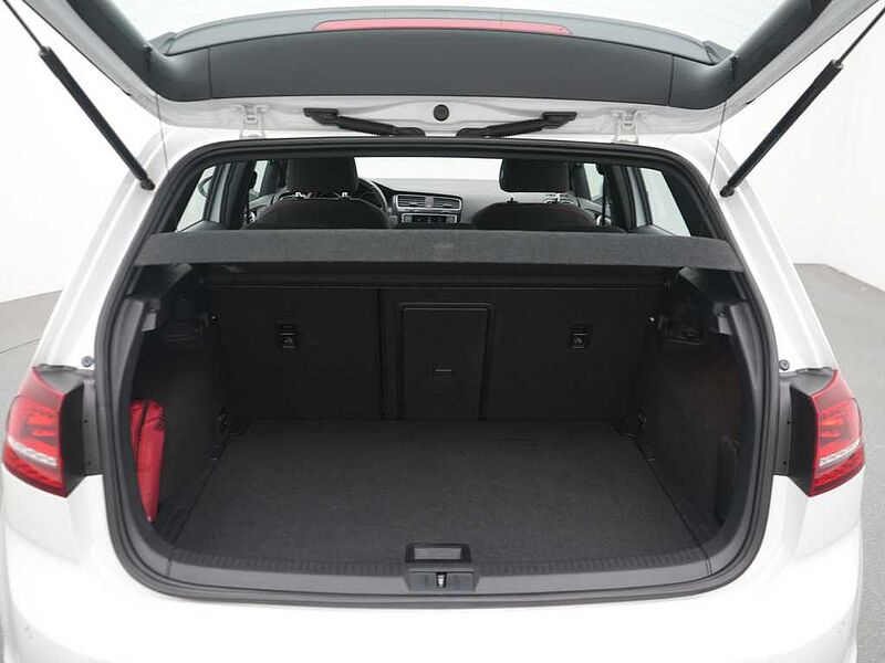 Volkswagen Golf VII GTI DSG LED SHZ PDC