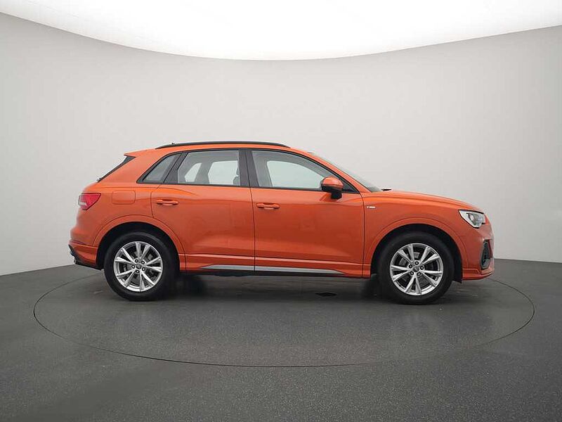Audi Q3 S line STRON AHK LED VIRT APP CONNECT SHZ PDC