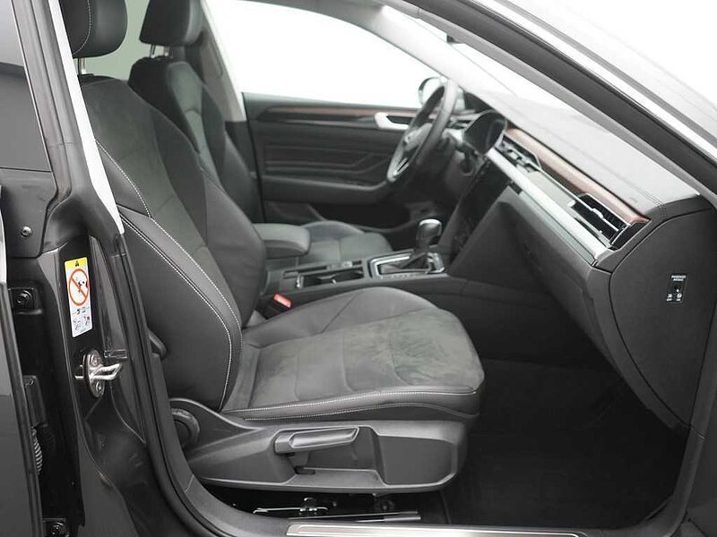 Volkswagen Arteon Elegance DSG ACC LEDER VIRT KAM SHZ PDC