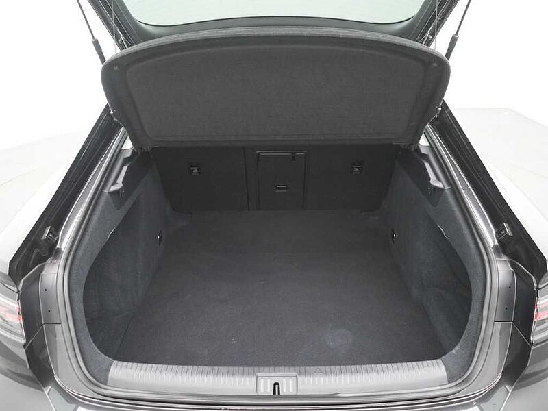 Volkswagen Arteon Elegance DSG ACC LEDER VIRT KAM SHZ PDC