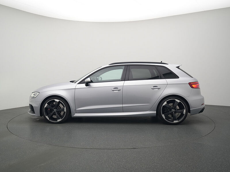 Audi RS3 Sportback quattro S TRON LEDER B&O MATRIX