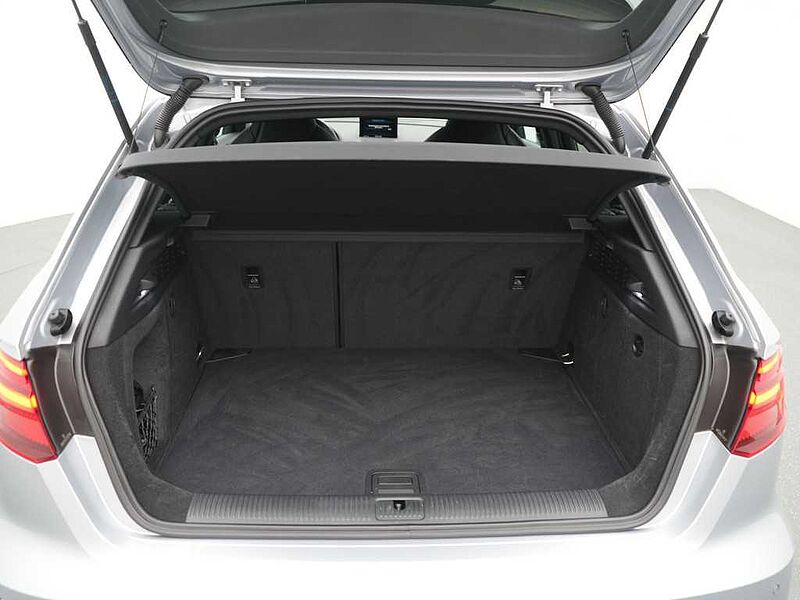 Audi RS3 Sportback quattro S TRON LEDER B&O MATRIX