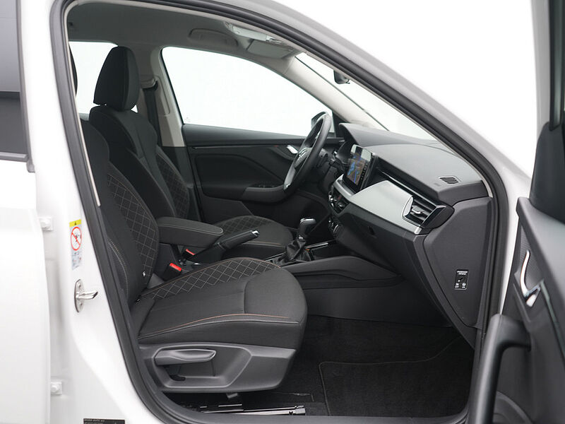 SKODA KAMIQ Ambition DSG VIRT NAVI KAM CARPLAY PDC SHZ