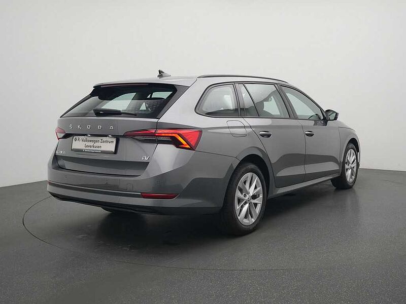 SKODA OCTAVIA Combi iV DSG NAVI AHK VIRT SHZ LED APP