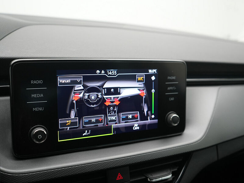 SKODA SCALA Tour DSG SHZ KLIMA PDC ACC VIRT APP